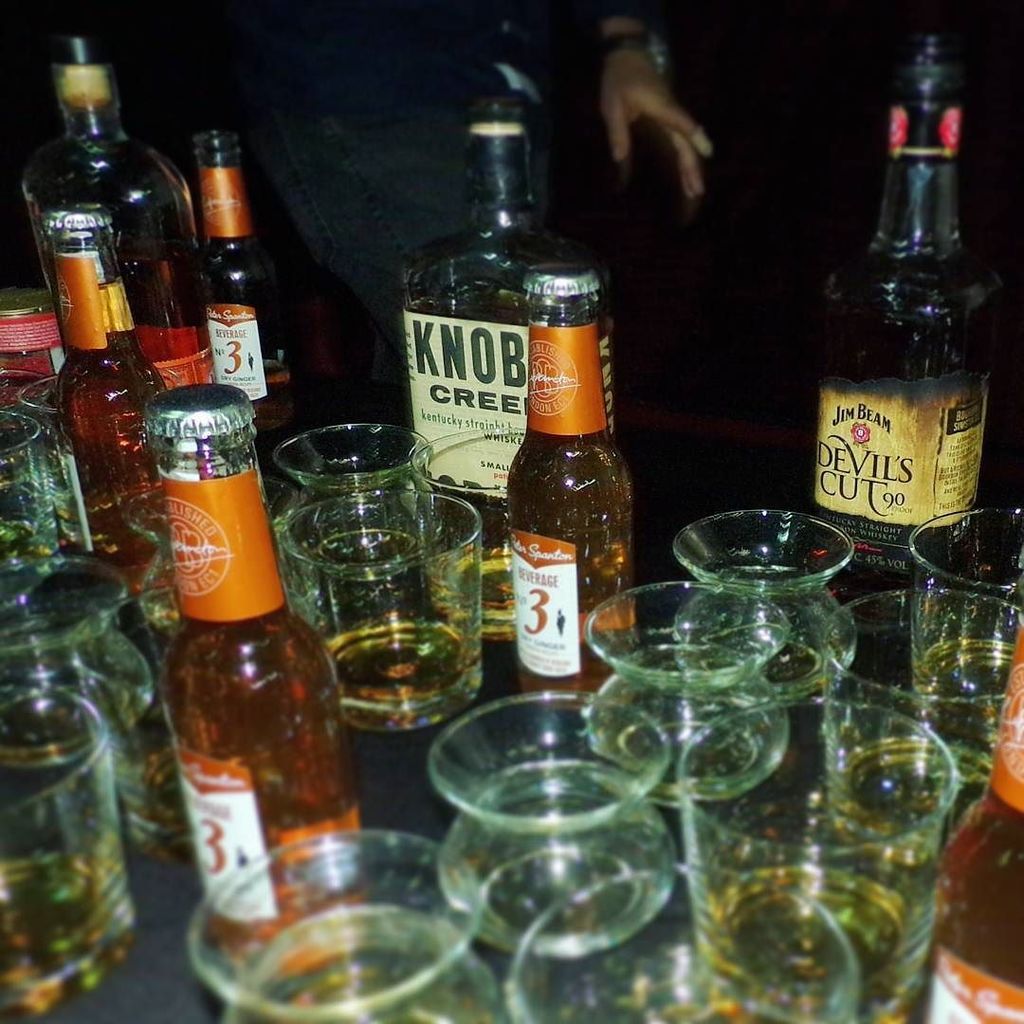 More #Bourbon <a href="/DeepSouthUSA/">Deep South USA</a> serving up <a href="/Bulleit/">Bulleit</a> <a href="/KnobCreek/">Knob Creek</a> <a href="/JimBeamUK/">Jim Beam UK</a> ift.tt/250D0BE