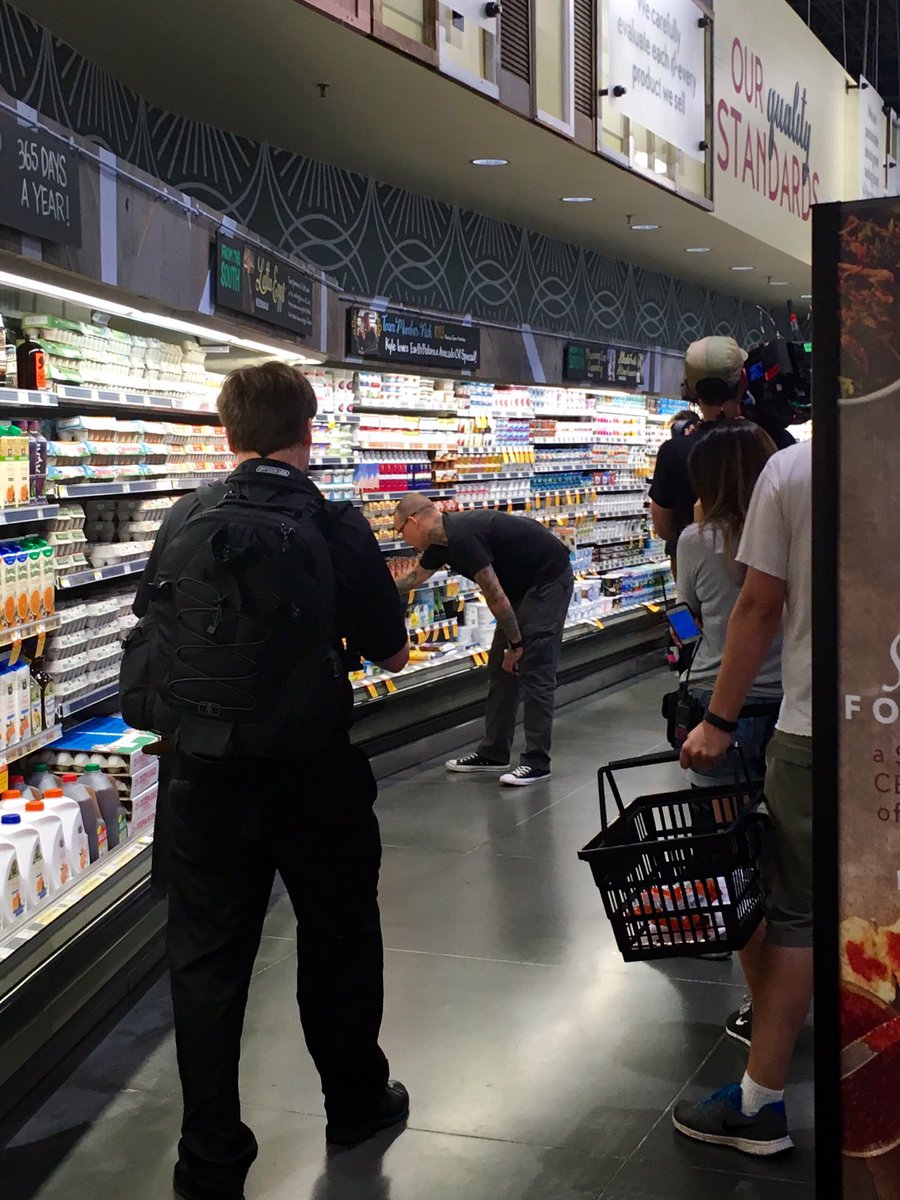 LauraPavlides's tweet photo. #TopChefCharleston contestants racing thru @WholeFoods Mt Pleasant RIGHT NOW @HolyCitySinner @WCBD @ABCNews4WebGrrl https://t.co/IhvbhHsS30