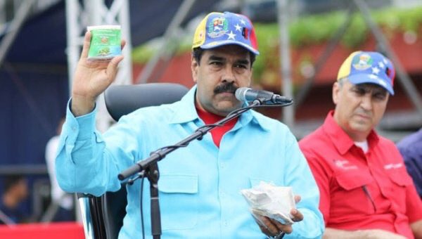 HassNassar's tweet image. Podrán molestarse todo lo que quieran pero este modelo está acabando con un país. Miseria y polarización.