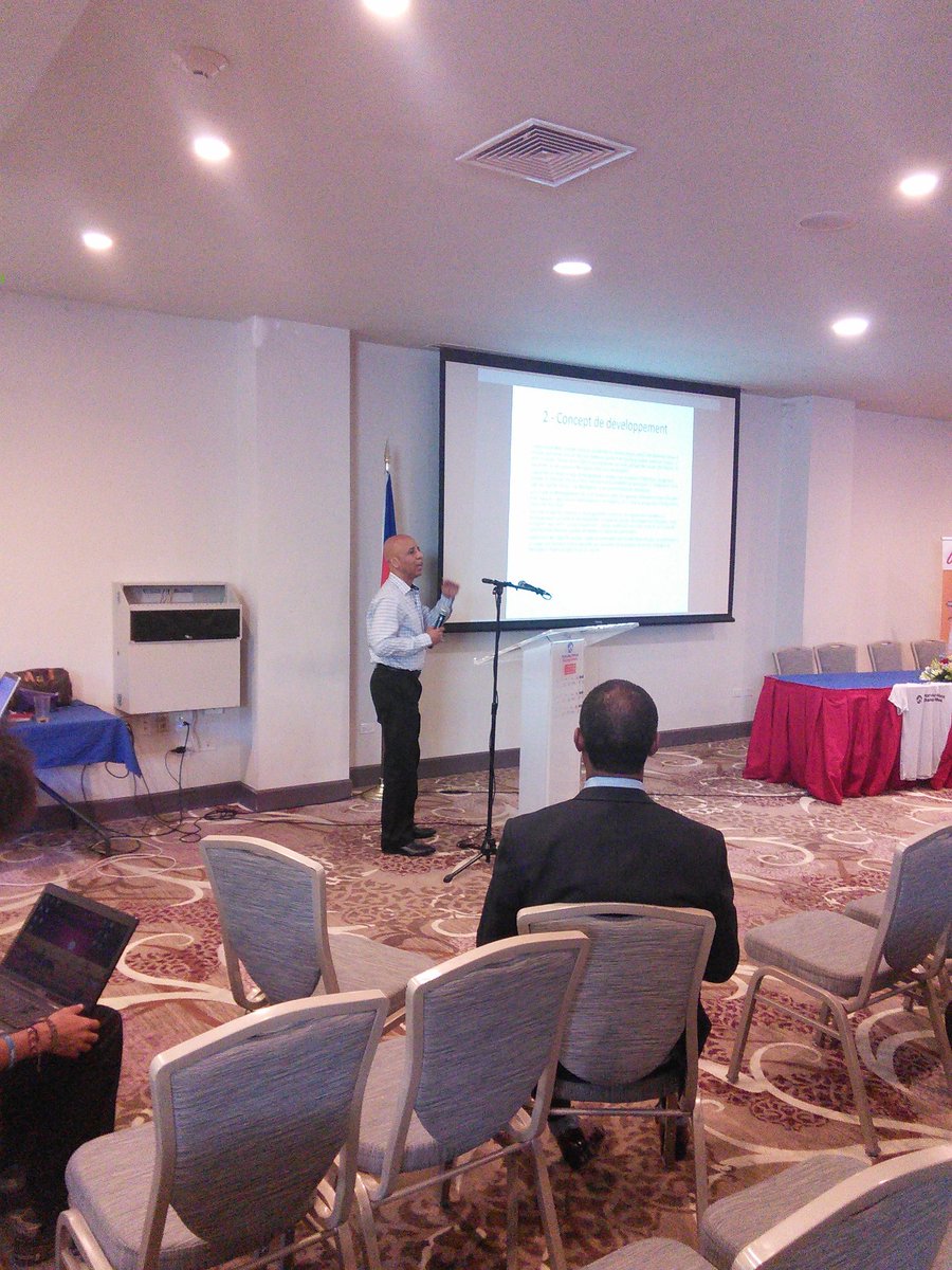 PAPSW_Tech's tweet image. Innovation technologique,chemin vers le développement durable  par le professeur Joseph François Bernard.
