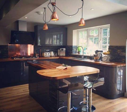 plasterprestige's tweet photo. Finishing touches to a beautiful kitchen in Surrey. Natural slate tiles in a very well thought out kitchen. https://t.co/ahjx2E7lrc