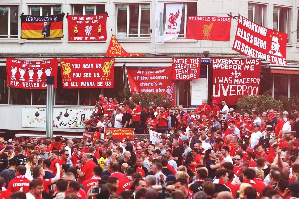 jerry_boostraph's tweet photo. Proud.. We are the famous Kopite !

#WeLoveYouLiverpool
#YNWA
@LFC  @LFCIndonesia @BIGREDS_IOLSC https://t.co/yaejrFRBCe