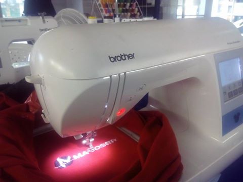 macoserco's tweet image. ¿Quién dijo que en casa no podemos hacer espectaculares bordados? Bordadora #Brother PE-780D #brothersews