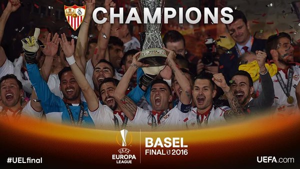 SevillaFC_Fem's tweet photo. El primer título es ser sevillistas, pero ser #PENTACAMPEONES no está nada mal. 😉 Gracias, @SevillaFC.
#SevillaFCFem https://t.co/lJcR5fzL8S