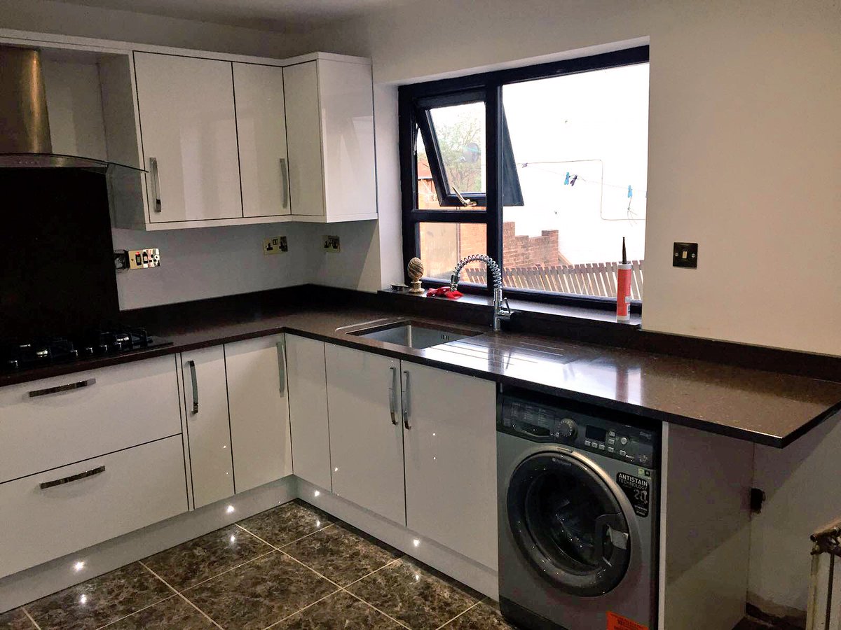 marblecreations's tweet photo. Pearl brown Quartz Worktops installed today ! https://t.co/FBH2JOhf4d