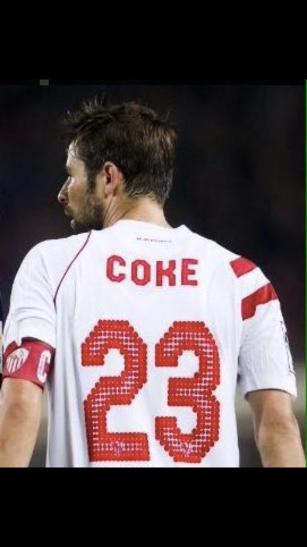 son nom de famille ça veut dire bite mais ça gêne personne