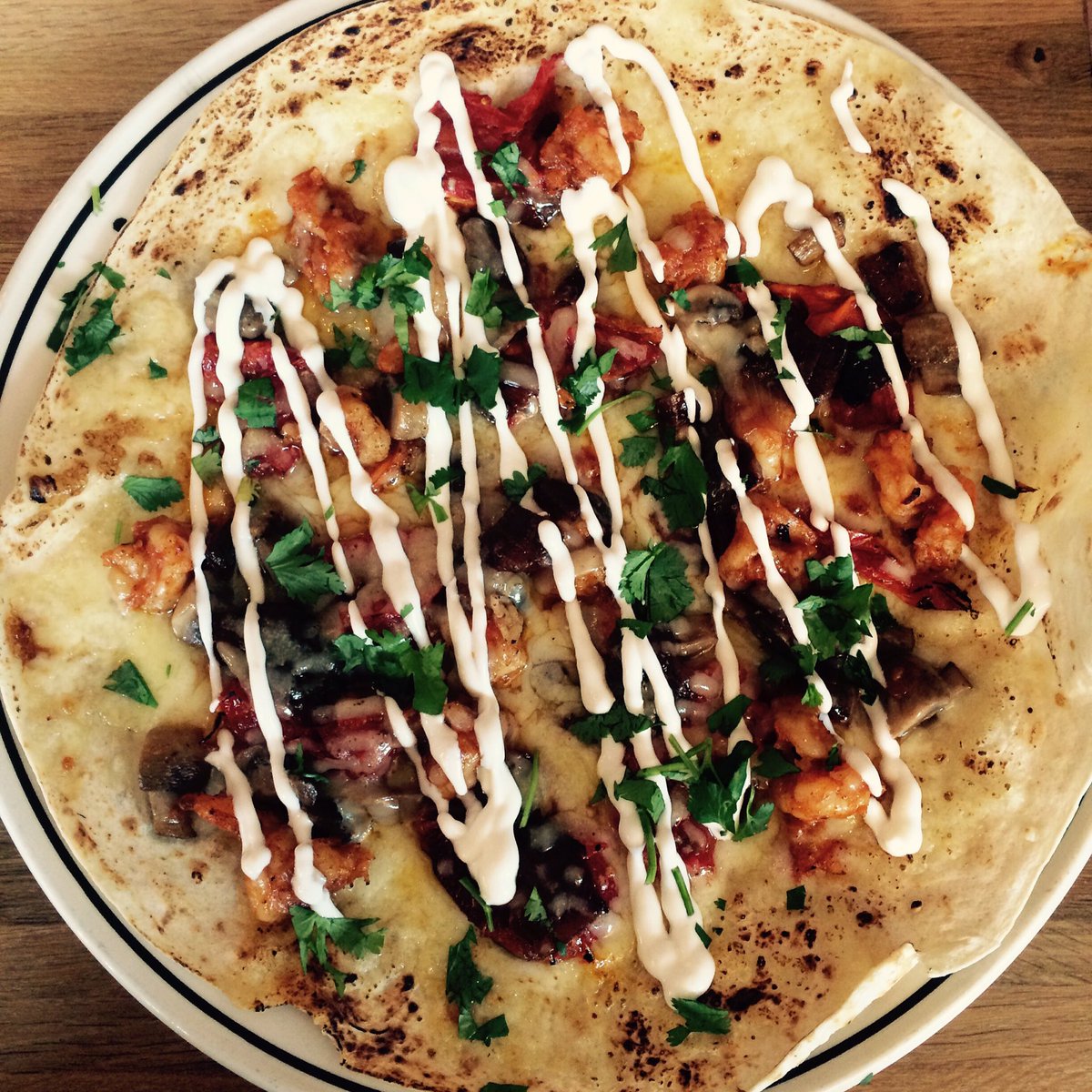 casavaccapdx's tweet photo. Open-faced spicy shrimp Quesadilla!! #pdxeats #pdxpics https://t.co/KQg0eZv4zU