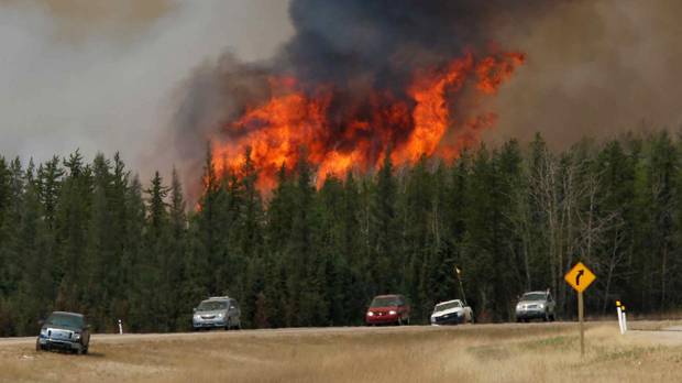 globeandmail's tweet photo. Climate change sparking need for national forest fire plan: Christy Clark https://t.co/TOuFP67YYQ From @GlobeBC https://t.co/3kGCJjZ6lN