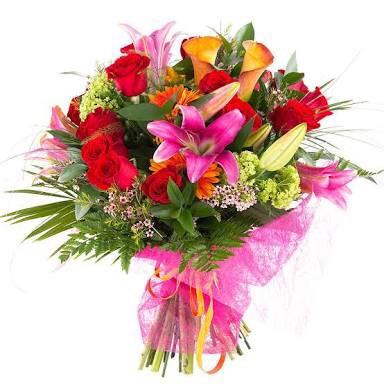 ValeriaMarcial's tweet photo. #TipsAmor Las flores nunca pierden lo que las hace especial... Una mujer nunca olvida la última vez que recibió unas https://t.co/8JRQ9fKRbI