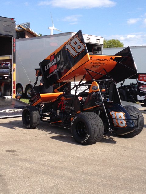MRPISFSpeedway's tweet photo. The big dogs are rolling in! Get down here and see some of the fastest 360 Sprint Cars in the USA!!! https://t.co/ZW8xsTyCtk