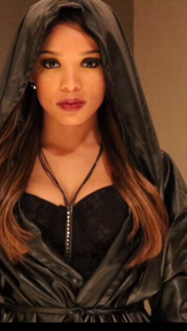 AMIMILLERFANS's tweet image. #WCW #LYLB vevo.com/watch/ami-mill… #AMIMILLER