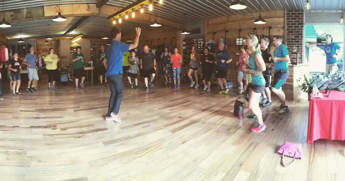 run_terra's tweet photo. Learning about cadence at #GoodFormRunning with Sean from @newbalance https://t.co/7VnThlhxcT