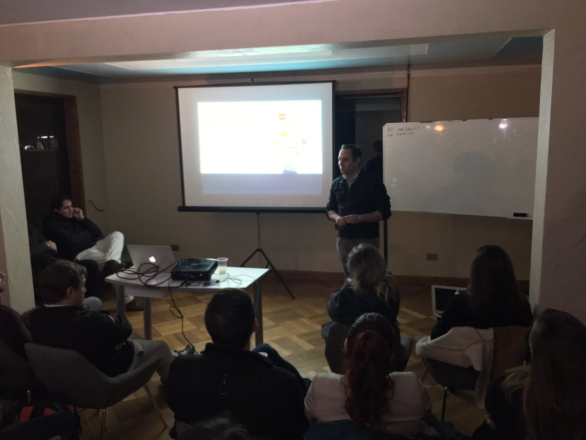 Empezamos nuestra gran charla "De empleado a emprendedor". Postula al FI aquí fi.co/join/empleado_…