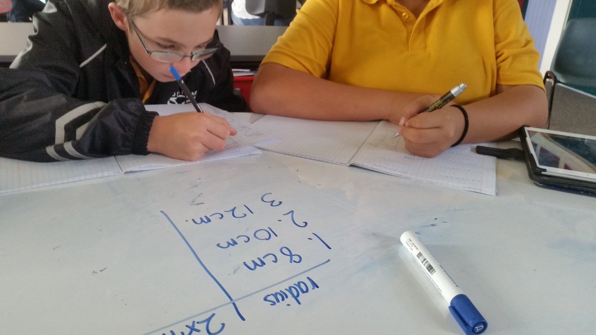 Ms_TsClass's tweet photo. Finding the perimeter of a circle #mathtalk #edchatnz https://t.co/z2vkkDqEcn