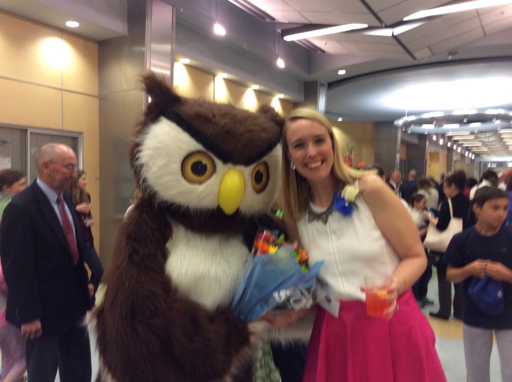 OakridgeConnect's tweet photo. #SOBIG that Oakie showed up! #APS2016TOY https://t.co/CxZeuxgiTo