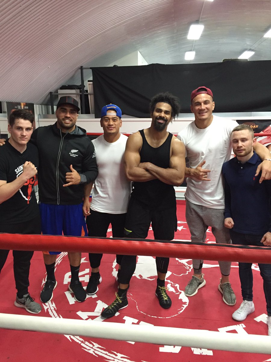 Awesome to watch @mrdavidhaye sharpen the knife. A very humble champion good luck this weekend 👊