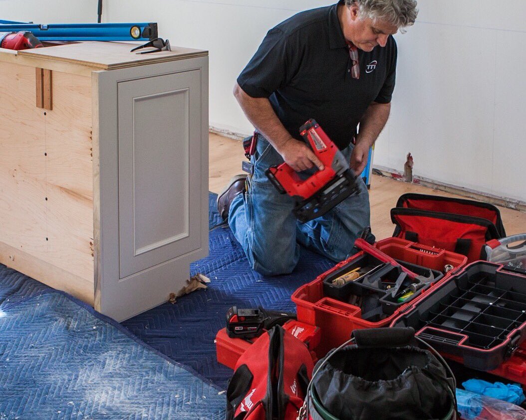 ACKworkbench's tweet photo. @MilwaukeeTool and the kitchen install. Three days and counting without a cord. @hlmarkovich @raybrusca https://t.co/Z8b4BRfQxB