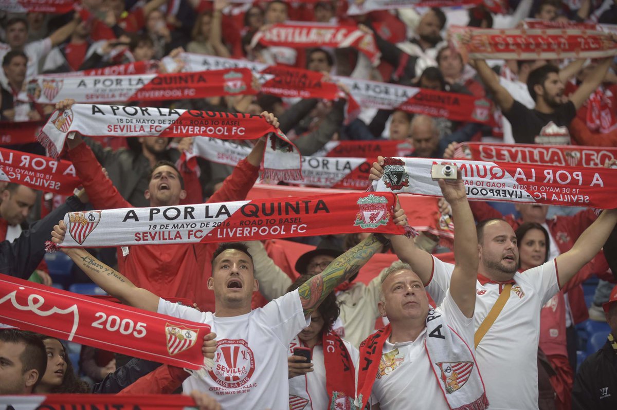 SevillaFC's tweet photo. ¡¡¡GRACIAS AFICIÓN, SOIS MUY GRANDES, SOIS #PENTACAMPEONES!!! https://t.co/u1rWfnCYt8