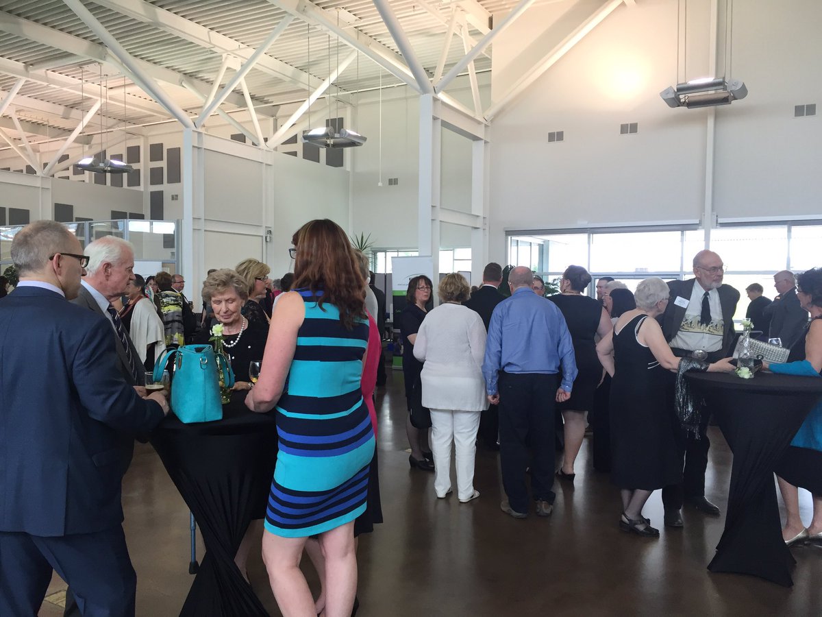 RedDeerPolytech's tweet photo. It's a great turnout so far at the RDC Community Awards! 💫 #RDCCommunity2016 https://t.co/5d2Uaot312