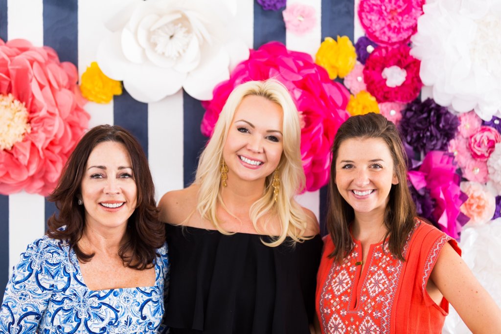 CarolineBarnett's tweet photo. So blessed by @PatriciaHeaton and  @ellenkershaw. We honored them today with our Women Impact Award. https://t.co/Zhm6uQUA2P