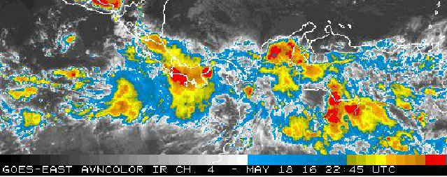 Le solicitamos a los  conductores que se dirigen hacia Pmá Oeste tomar las medidas de seguridad  habrá lluvia vías.