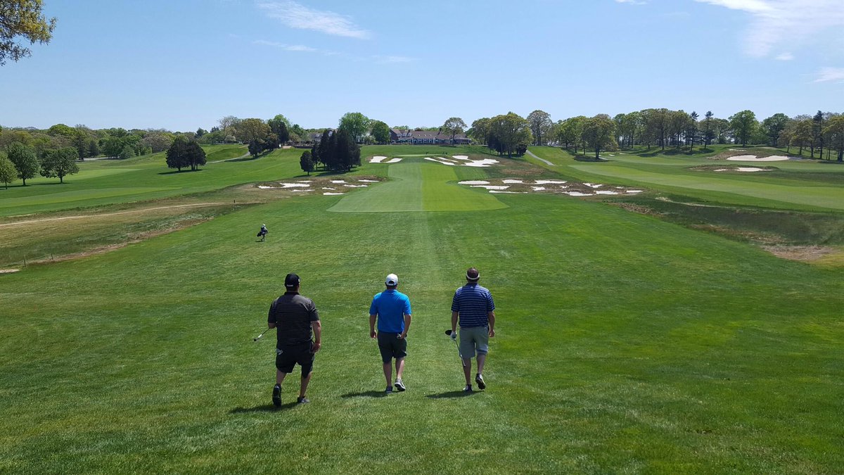 khodges41's tweet photo. NY day 1 in the books...awesome stroll around Bethpage- unbelievable place! #USFourBall https://t.co/f1r4CgyHyg