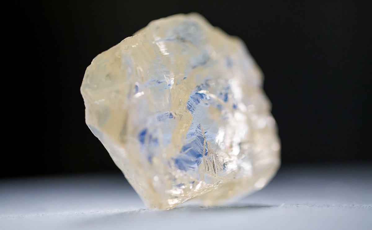 This freakish diamond pulled from sub-Arctic ice is about to go on sale bloom.bg/1quHbG1