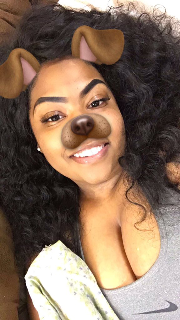 bouncinMYtweets's tweet photo. Follow me on #snapchat 👣 trapgoddess21 👣 trapgoddess21 https://t.co/e1ky09Cvrt