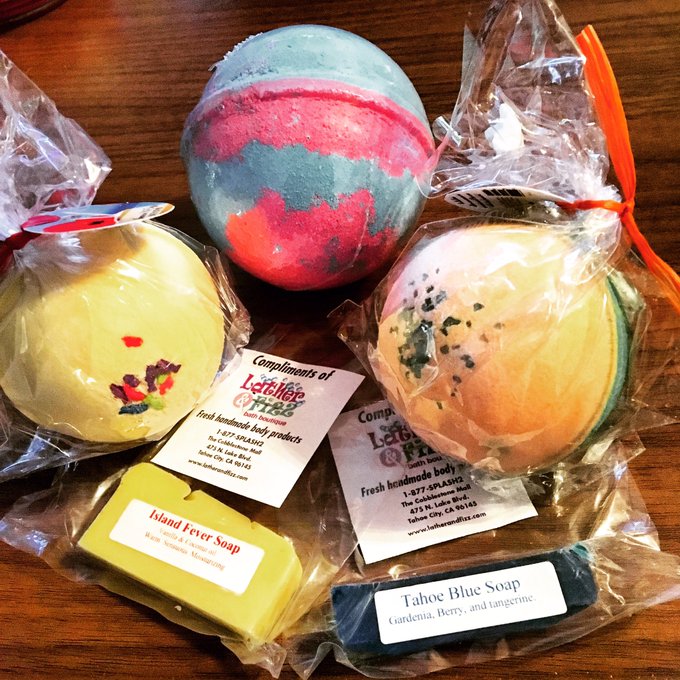 New bathbombs! 🛁💦💗 https://t.co/g5EjiR1BPn<a href="/tag/cleaneats"class="tags"><span>#cleaneats</span></a><a href="/tag/healthyrecipes"class="tags"><span>#healthyrecipes</span></a><a href="/tag/veggielove"class="tags"><span>#veggielove</span></a>