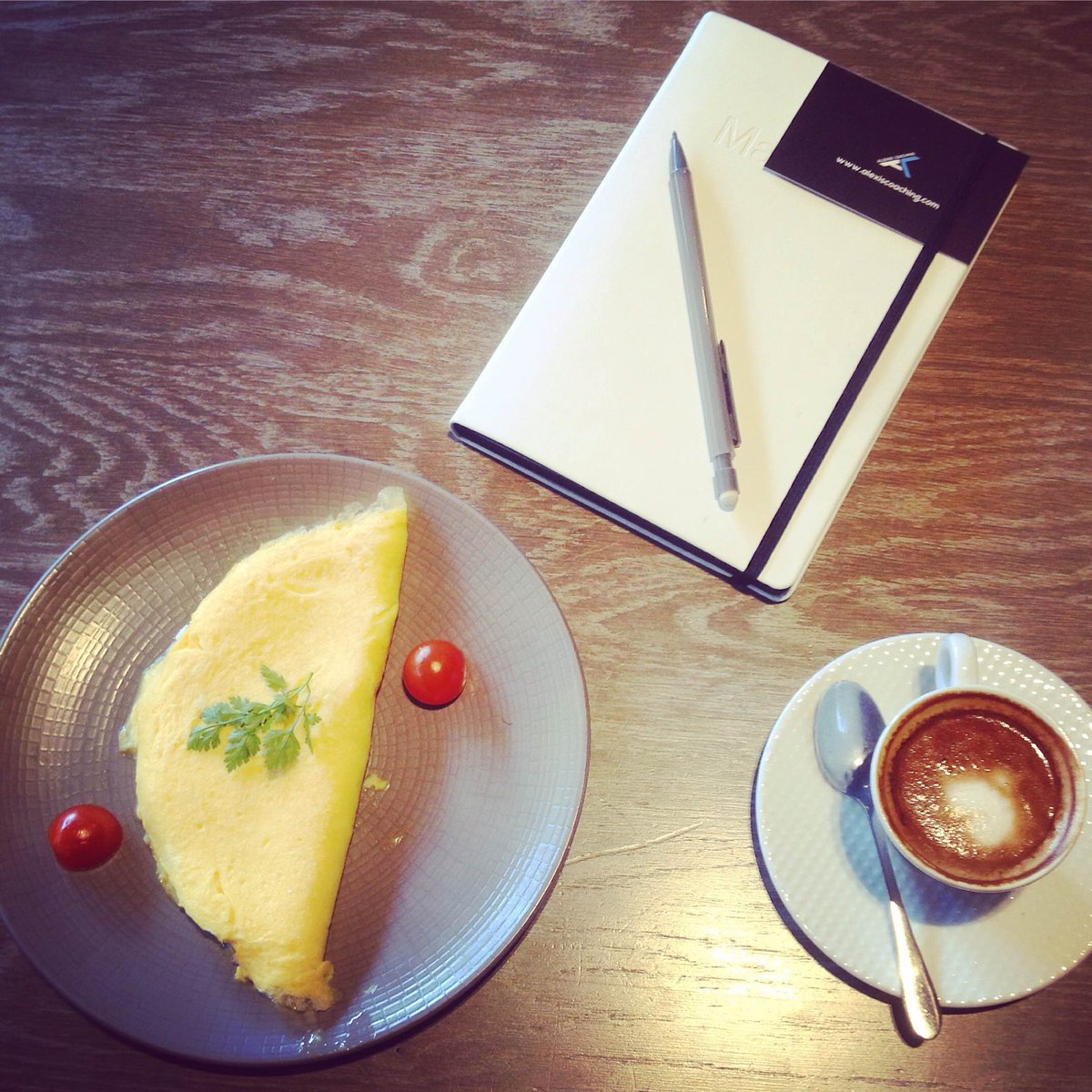 alexiscavelier's tweet image. Morning brainstorm ! ✏
Retrouvez-moi sur FB ;)

#alexiscoaching #breakfast #goodmorning #Paris