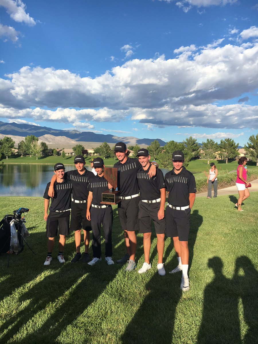 FLathletics's tweet photo. State Champs!!!  @FL_Golf makes it 3 in a row. #GoFaith https://t.co/Q7GuSY8hhH