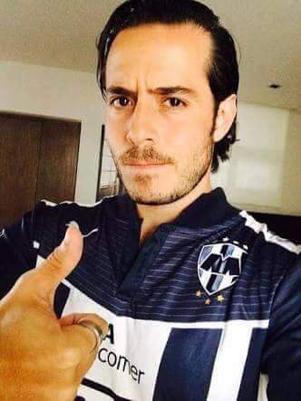 Cici0307's tweet photo. Como soy chiva y antiamericanista...hoy ganan los rayados https://t.co/JK316Eh2Lj