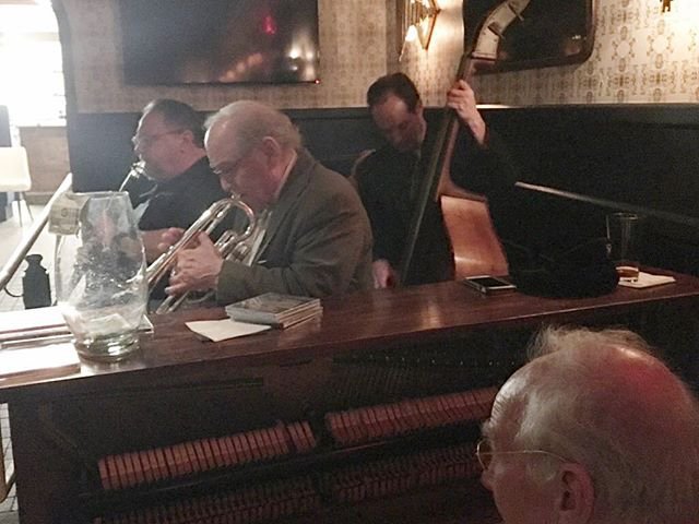 GeorgesKeep's tweet photo. Storms canβt stop the Jim Cullum Jazz Band from playing at 10p! π΅ #GeorgesKeep #nightlife #SanAntonio #northside https://t.co/KMTTtE4pGW