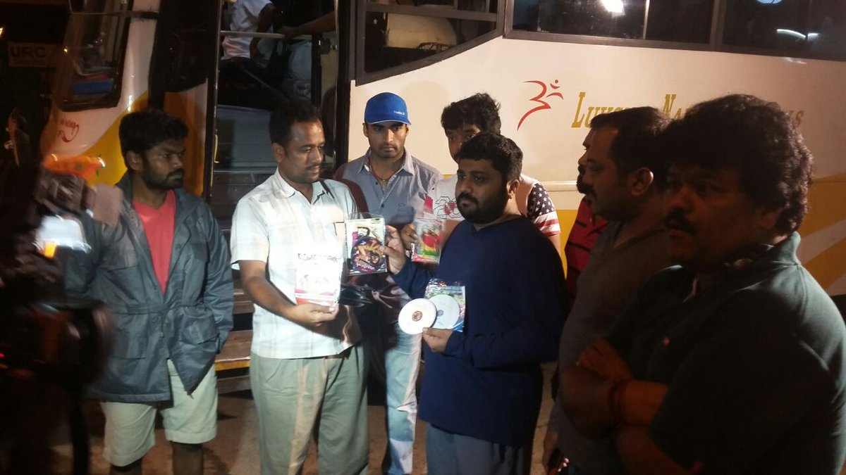 Rajasekar (@sekartweets) on Twitter photo Well done <a href="/kegvraja/">Gnanavelraja</a> , <a href="/rajsekarpandian/">Rajsekar Pandian</a> and team. A bus playing all new Tamil films seized early morning in Koyembedu Well done <a href="/kegvraja/">Gnanavelraja</a> , <a href="/rajsekarpandian/">Rajsekar Pandian</a> and team. A bus playing all new Tamil films seized early morning in Koyembedu