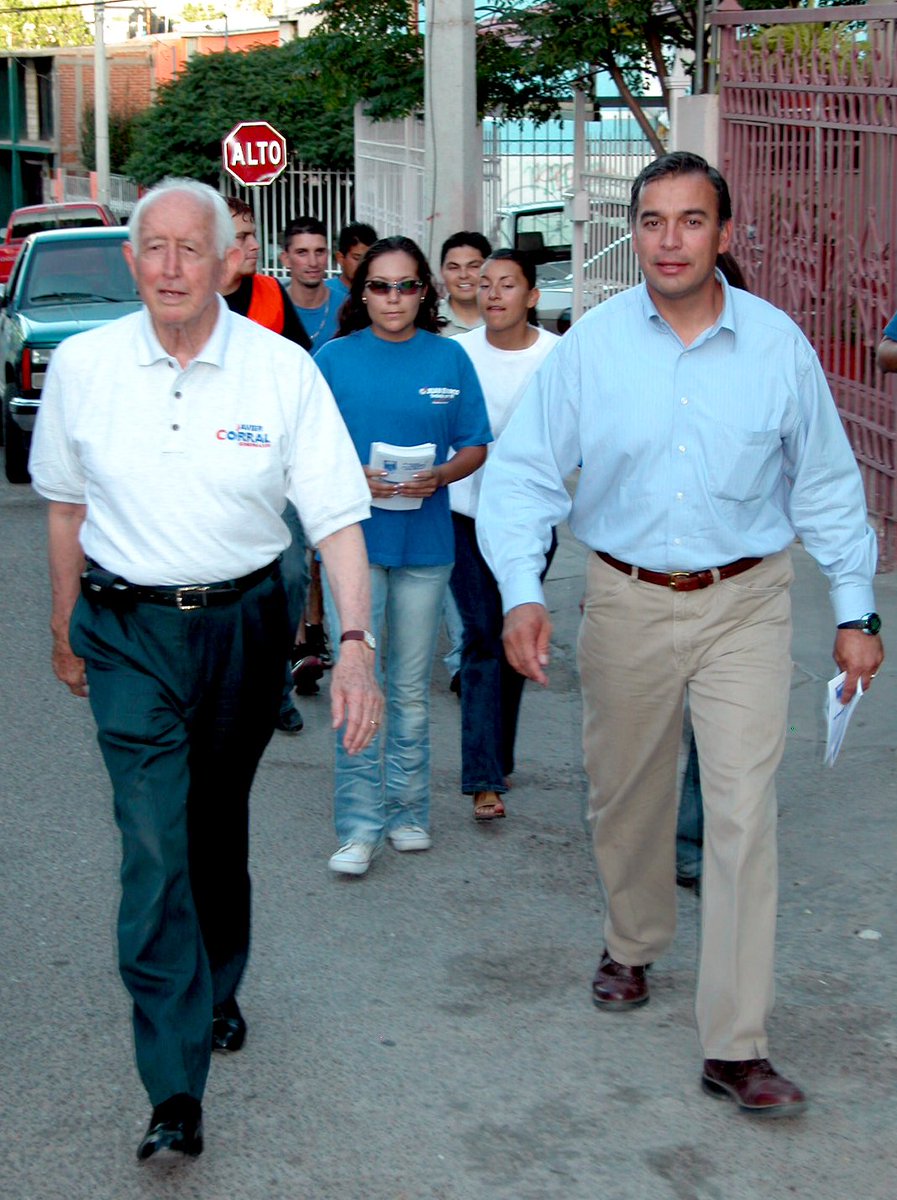 Juan_Blanco's tweet photo. Caminar al lado de Don Luis fue aprender de sus consejos y de su fortaleza, descanse en paz, Don Luis H. Alvarez. https://t.co/XIa91lb7AO