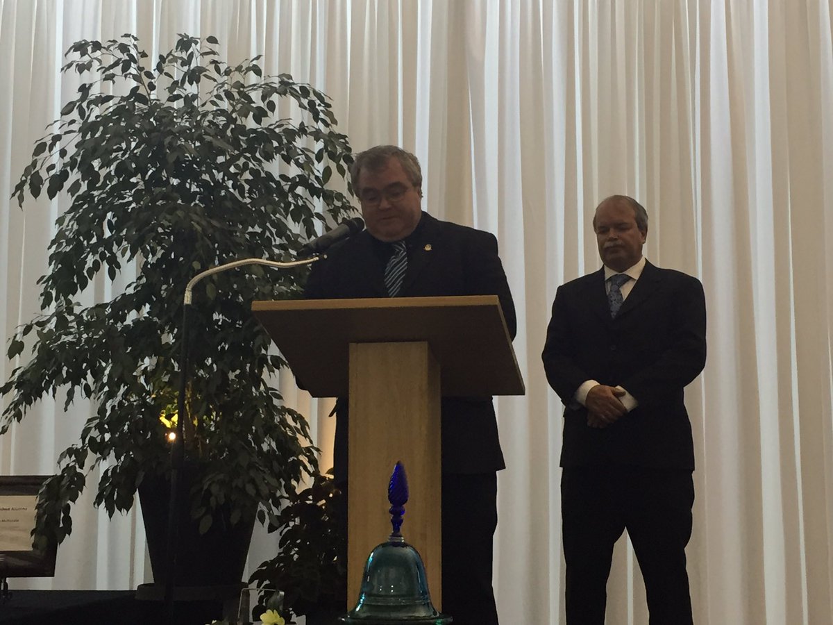 RedDeerPolytech's tweet photo. Presenting the G.H. Dawe Memorial Award of Excellence, Michael and Robbin Dawe. 💫 #RDCCommunity2016 https://t.co/dI22CIN90D