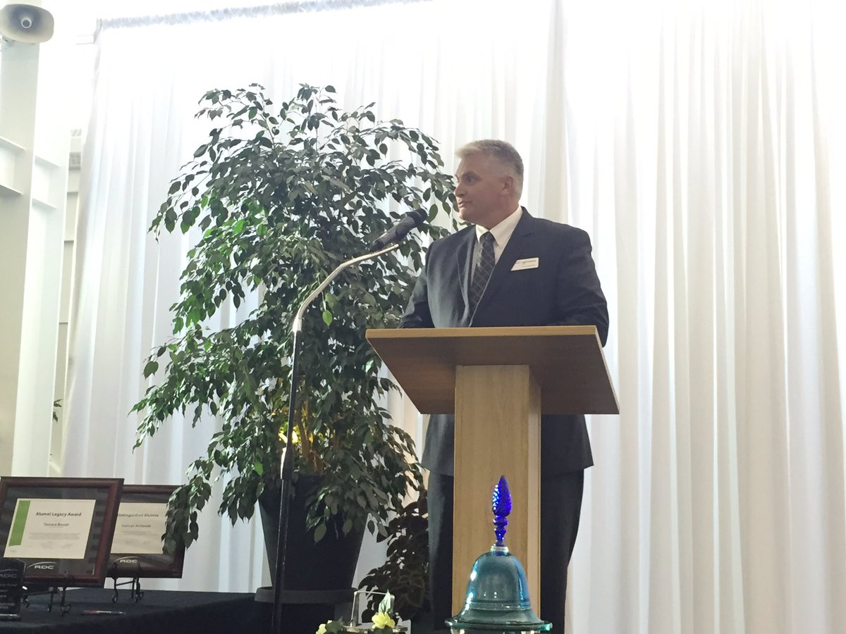 RedDeerPolytech's tweet photo. Presenting the Alumni Legacy Award and the two Distinguished Alumnus Awards, Patrick Galesloot. 💫 #RDCCommunity2016 https://t.co/KZmV4UyDk6