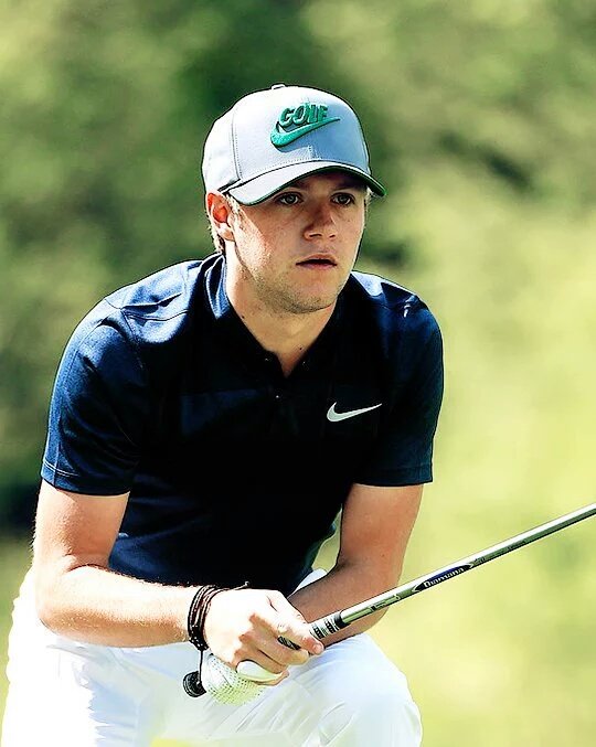 Golf Niall is so beautiful and soft I feel so blessed right now 💕