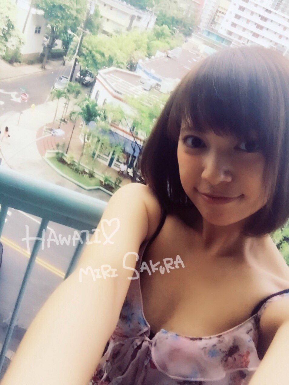 咲良美里 ハワイ 到着ーーー O I Came To Hawaii Now T Co Gzhguprpwu Twitter