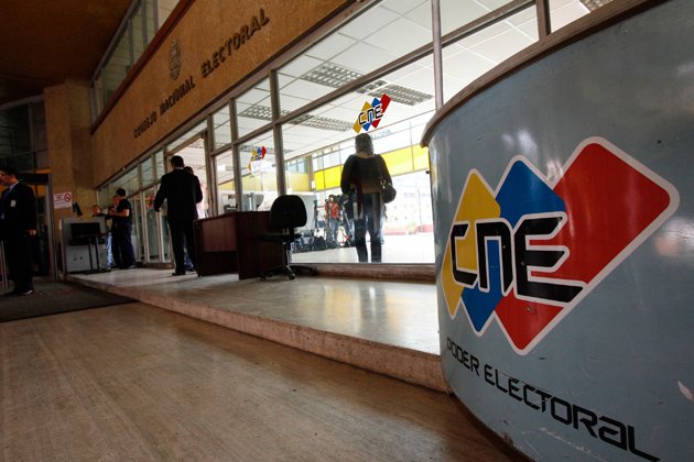 CNE convocó a conferencia de prensa sobre el Revocatorio para este jueves - bit.ly/1ToCpUW