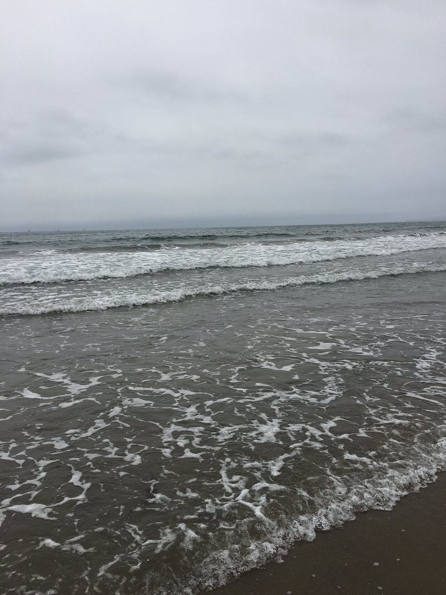 KidKayla's tweet photo. Beachin today 🌊🐚 I love it here I love it here I love it here. #viewsfromthe805 #cloudydayz https://t.co/GauQxaCHWd