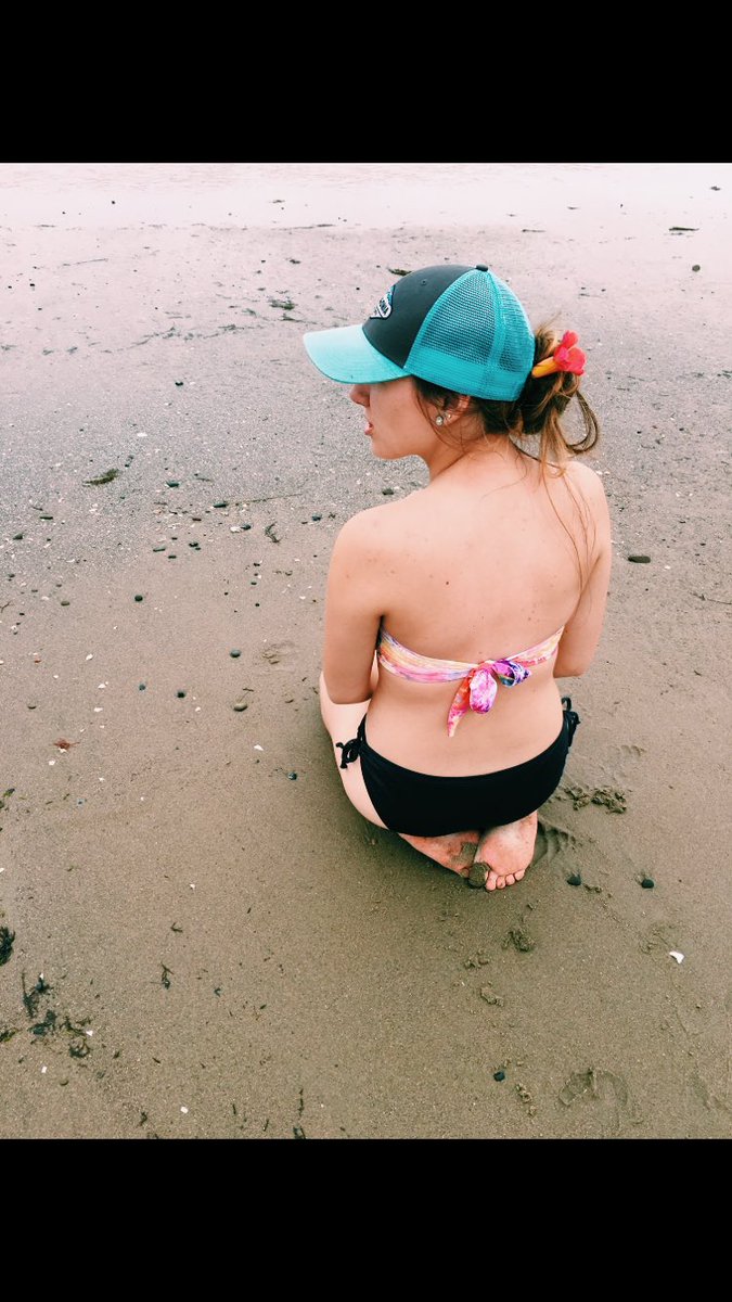 KidKayla's tweet photo. Beachin today 🌊🐚 I love it here I love it here I love it here. #viewsfromthe805 #cloudydayz https://t.co/GauQxaCHWd