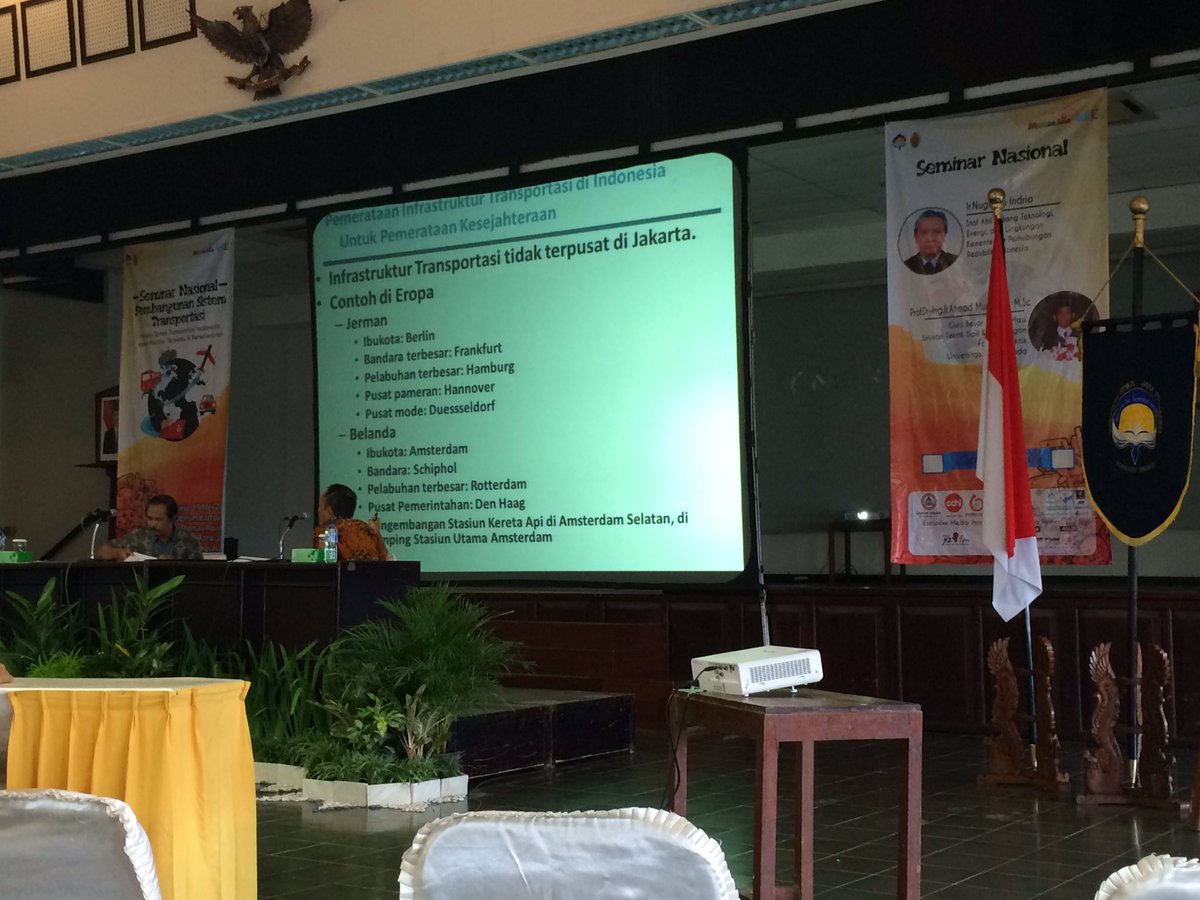 Seminar Nasional - Menuju Sistem Transportasi Indonesia yang Merata, Terpadu, &amp; Berkelanjutan
