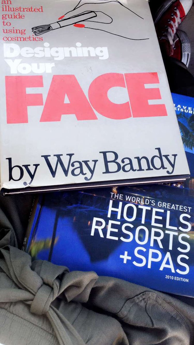 savethethreads's tweet image. Today's thrift finds! Books for two important aspects of life 🙌🏽 #WisdomWednesday #thrifting #books #summerreads