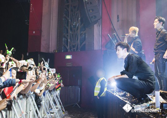 _DreamBAP's tweet photo. [OFFICAL] 160519 Naver Starcast B.A.P LOE2016 in London https://t.co/PNOf1HXyR8