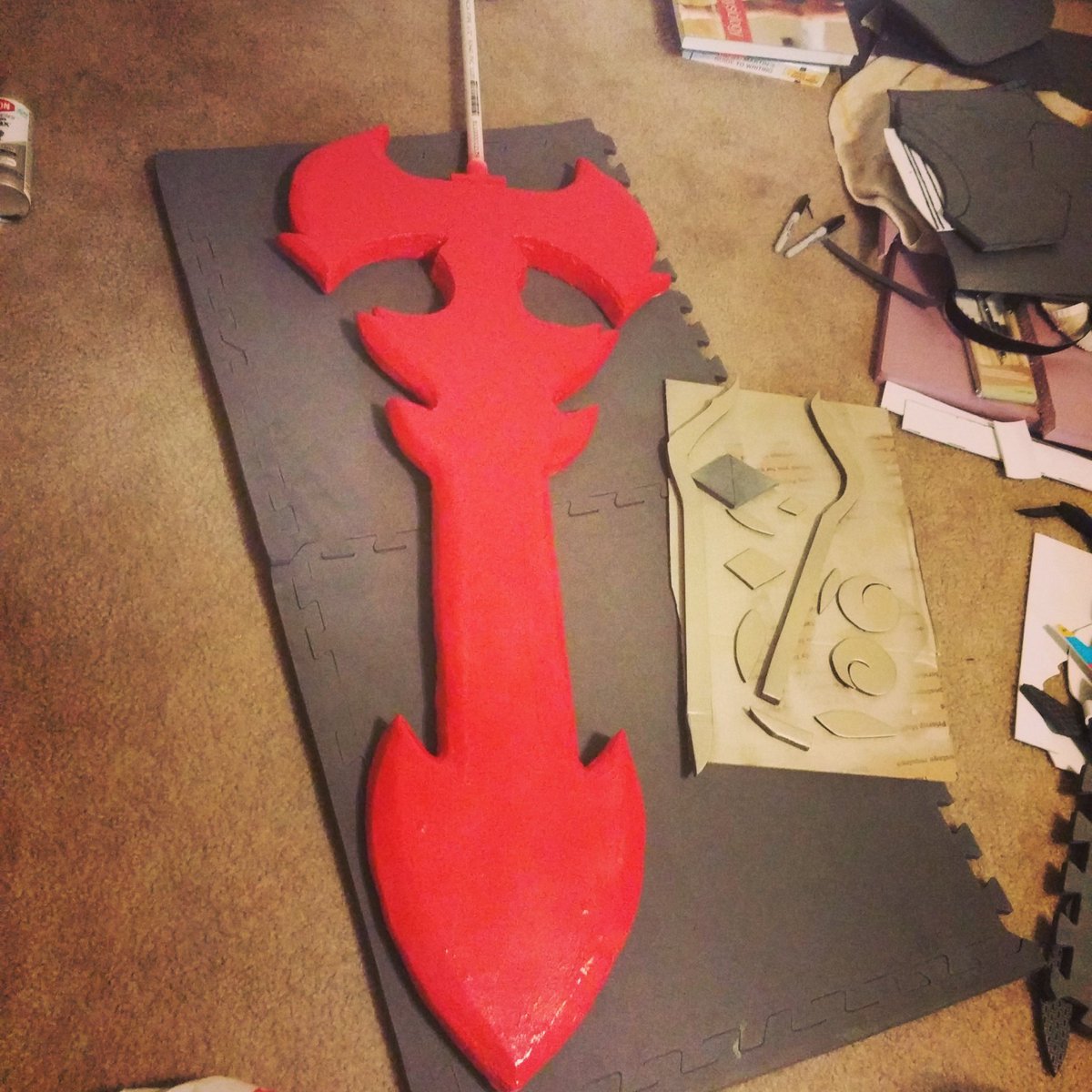 ChasingPixels's tweet image. I haven&apos;t used Twitter in forever! Been busy building my cosplay :) #cosplay #comicon #SmiteGame #hirez