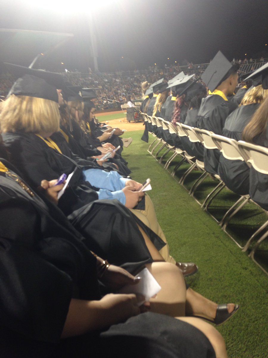 absd's tweet photo. Got to sit with some pretty awesome seniors tonight! Congratulations class of 2016! #oneverrado 🎉🎉🎉 https://t.co/t58Ica5QMV