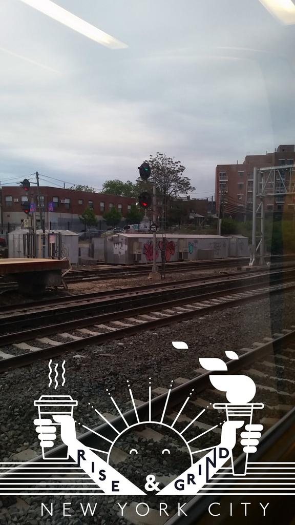 LMichD's tweet photo. Not only did I forget to bring my coffee but the train is stuck at Woodside station #morningcommute https://t.co/fDhv8qUCeo