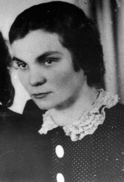 AuschwitzMuseum's tweet photo. 19 May 1943 | Germans jailed at #Auschwitz Helena Płotnicka, member of the resistance engaged in helping prisoners https://t.co/FWb8gaeBs0