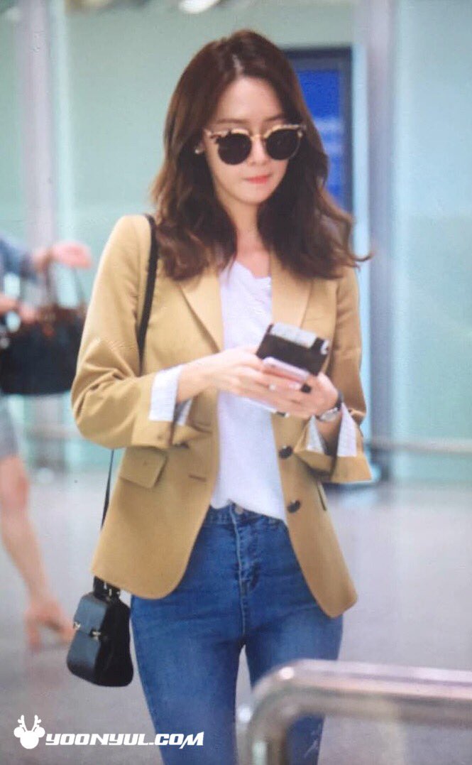 [PIC][19-05-2016]YoonA trở về Hàn Quốc vào trưa nay CizJ52MUoAA89IA